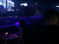 -TOP LIV Night Club 酒吧