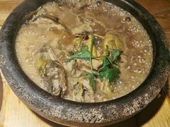 白洋淀石锅嘎鱼-小放牛炒菜馆(中山路乐汇城店)