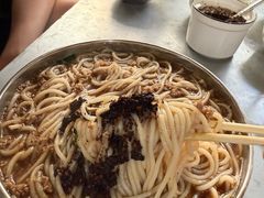 -正宗杨记普洱酸醋米线(总店)