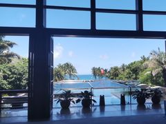 -亚龙湾喜来登·美景台大堂吧