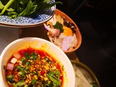 -尚尚仙·酸汤猪手·猪肚鸡火锅(华联万柳购物中心店)