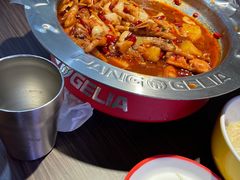 -胖哥俩肉蟹煲(济南世茂国际广场店)
