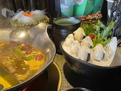 企鹅丸-湊湊火锅·茶憩(和平大悦城店)