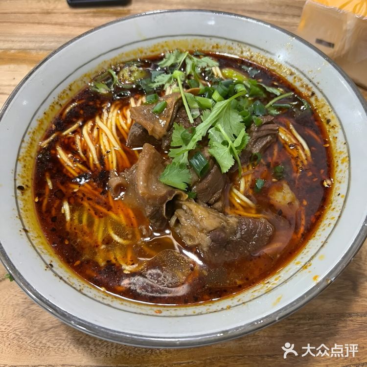 在北京吃遍这条街|勇盛牛肉面肉香汤浓的幸福