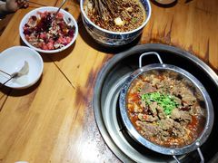 -大众跷脚牛肉馆·非遗传承单位(峨眉山店)