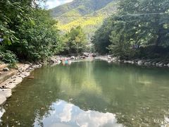 -安吉龙王山峡谷漂流