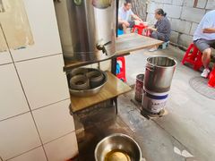 -严氏重油烧麦(民权路店)