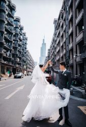 -雪中彩影婚纱摄影·微光艺术中心