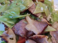 -鸿亨泰杂鱼馆(港馨家园店)