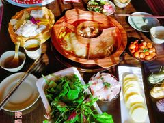 -滇釜火锅·能喝汤的火锅(车公庄店)