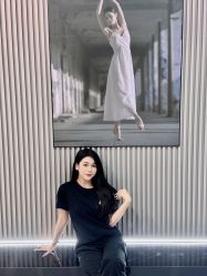 -单色舞蹈
