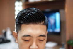 -CUTMAN男士理发