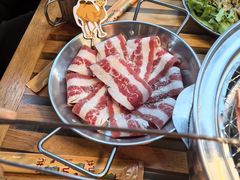 -叽叽扎扎烤肉场(生态城万达店)