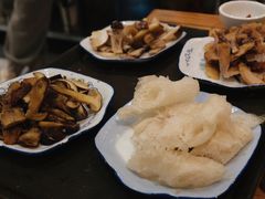 -菌之家·专业纯野生菌火锅·特色炒菌