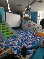 -孩子王童乐园(保定万博广场店)