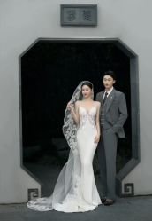 -喜爱高定婚纱摄影