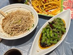 -肥肥虾庄·金牌油焖大虾(杨园滨江时代walk店)