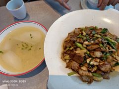 -有红鸡毛店·川菜(建设路店)