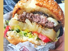 -The Habit Burger Grill 哈比特汉堡(复兴soho店)