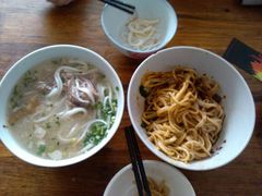 耙肉饵丝-巍山火巴肉饵丝(大理古城店)