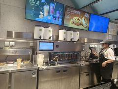 -奈雪的茶(亨特国际广场店)