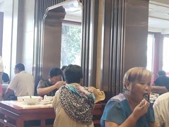 大堂-郑州烤鸭总店