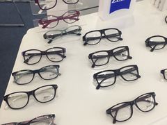 -优视力蔡司眼镜验配中心(越秀城市广场奥莱店)