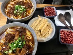红烧牛肉粉-湖嗦·湖南米粉(世纪金源燕莎店)