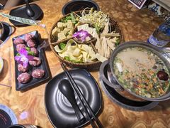 -塔兰齐新疆孜然火锅(鲤鱼山路店)