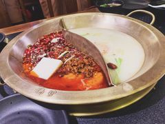 -沸炉重庆老火锅(军事博物馆店)