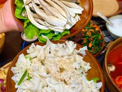 -阿山卓·野生菌火锅·纳西火塘烤肉