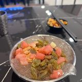 特别值得一提的是它家的冰粉 超级无敌好吃 有两个版本的