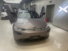 -小鹏汽车(上海静安大融城店)