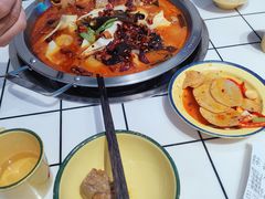 -晓彭肥肠鸡·泡椒鸡火锅(水木天地店)