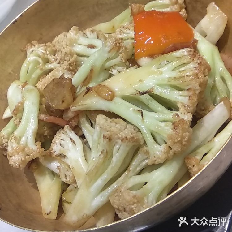 乳鸽和鲈鱼太好吃了，忘记拍照