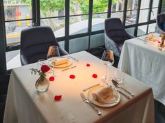 -弦月窗LUNETTE BY AMANDA(复兴路店)