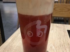 奶霜草莓果茶-CoCo都可(卓展店)