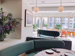 靠窗位-城市露台景观餐厅(淮海路店)