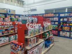 -逝水玩具折扣店