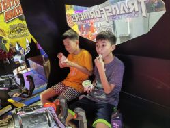 点击看大图 -嗨翻Hi-Fun竞技主题乐园·蹦床团建生日聚会(五棵松华熙店)