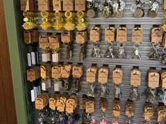 -九又四分之三站台哈利波特商店