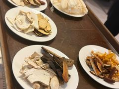 -天宜隆蘑菇宴火锅(石景山旗舰店)