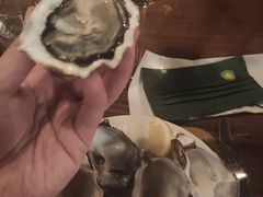 -斯普汇生蚝牛排馆(中骏世界城店)