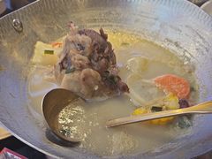 -川流不息·地道川菜·小龙虾(新松江路店)