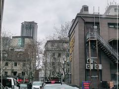 -上海宾馆-停车场