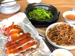 东方四更烤乳猪-东方之猪四更烤乳猪(金垦总店)