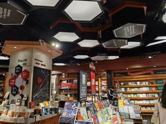-西西弗书店&矢量咖啡(壹方购物中心店)