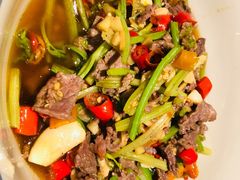 香芹炒黄牛肉-洞庭土菜馆(天河北总店)