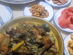 -老码头黑皮肘子锅包肉(赣水路店)