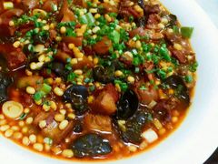-南渝食府.墨脱石锅松茸鸡